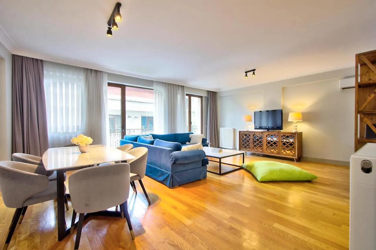 New Build With Modern Amenities And Balcony Apartment Istanbul