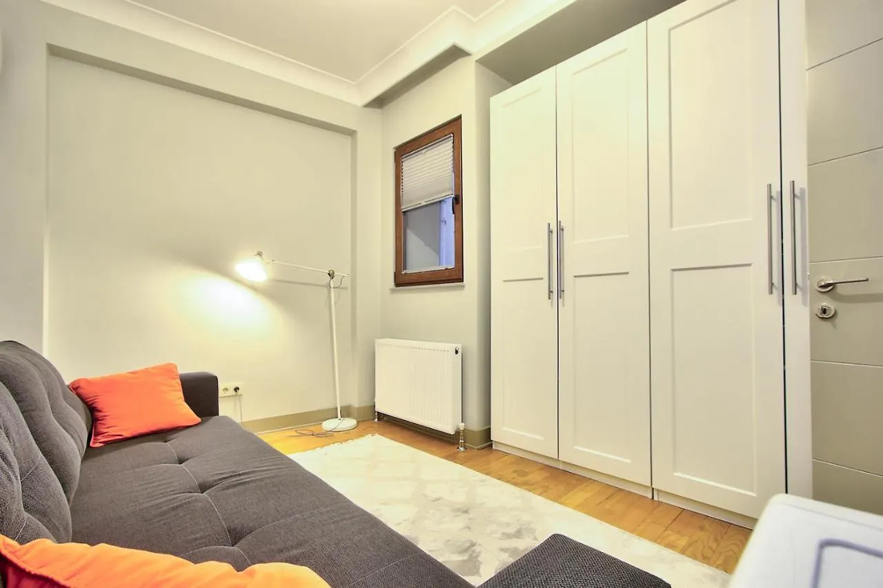 New Build With Modern Amenities And Balcony Apartment Istanbul